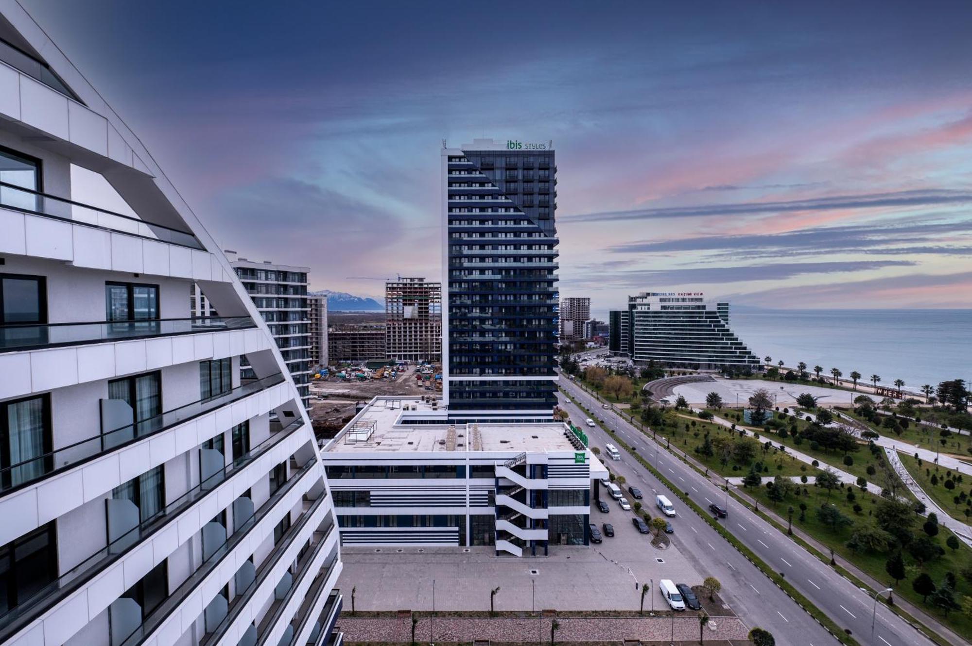 The Grandeur Hotel Batumi Exterior foto